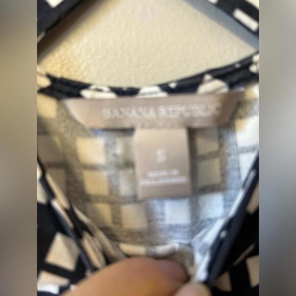 Banana Republic cross back tank - Picture 5 of 5